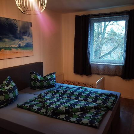 Modernes Behagliches Haus Mit Kamin, Terrasse Und Garten Magdeburgo Exterior foto