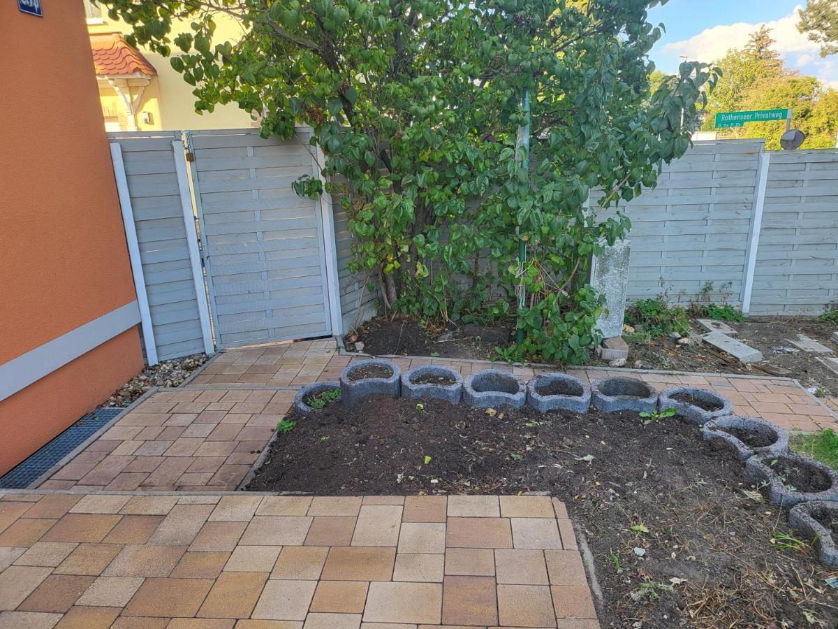 Modernes Behagliches Haus Mit Kamin, Terrasse Und Garten Magdeburgo Exterior foto